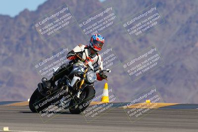 media/Oct-01-2023-SoCal Trackdays (Sun) [[4c570cc352]]/Turn 9 Set 1 (950am)/